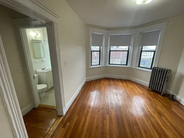 1156 Commonwealth Ave, Allston, MA