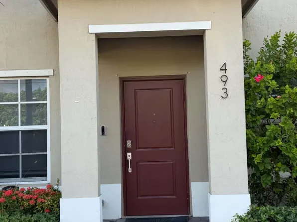 493 NE 5th Place, Florida City, FL 33034