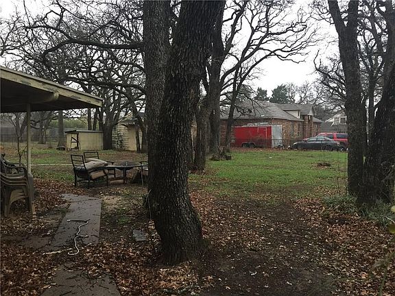 3rd image of 1400 Ben Dr