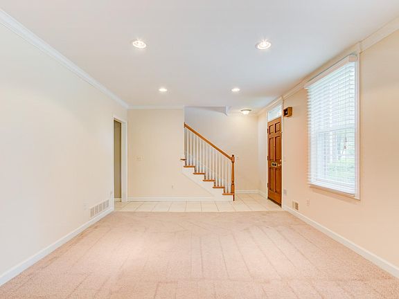 2nd image of 801 N Sherman Dr
