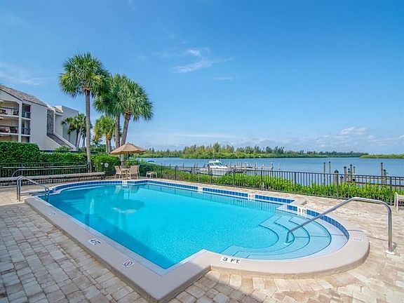 3rd image of 5151 Highway A1a APT 107