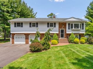 54 Starling Dr, Branchburg, NJ 08876