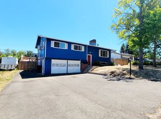 1679 NW Le Mans St, Roseburg, OR 97471