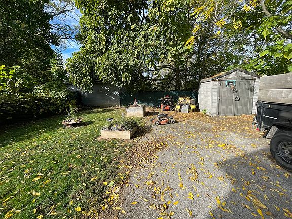 3rd image of 3538 Grafton Ave