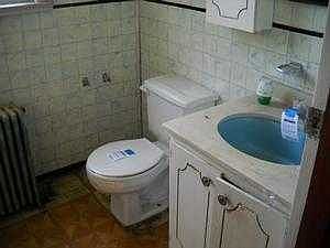 1/2 BATH