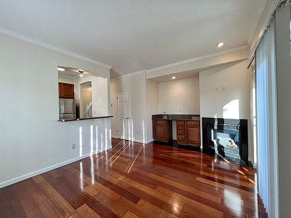 4th image of 2310-2360 California Blvd #9