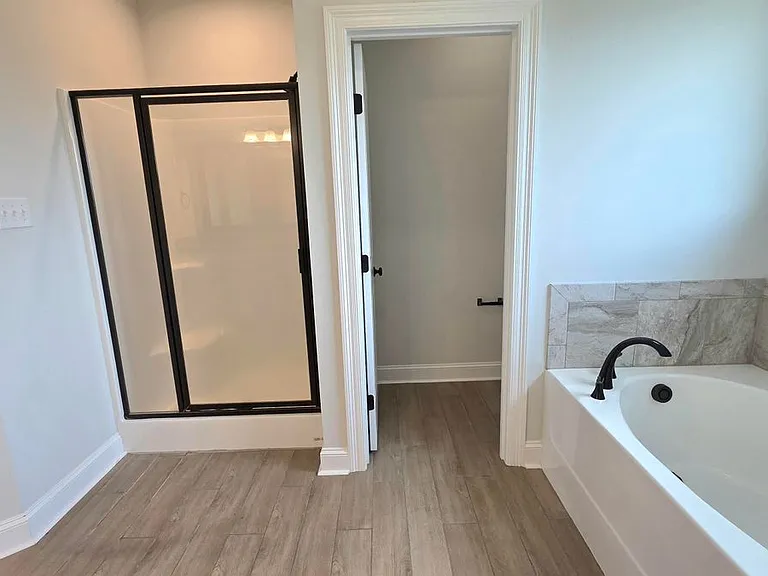 7004 Spring Gardens Dr — Photo 20