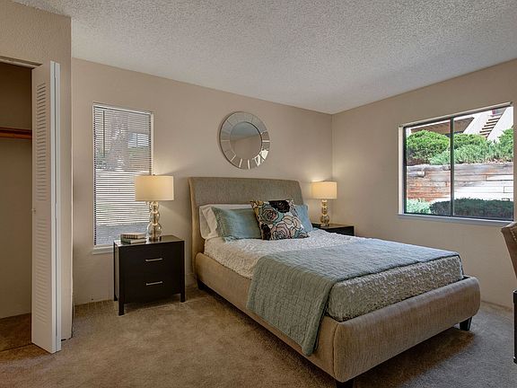 Grand View Furnished Bedroom