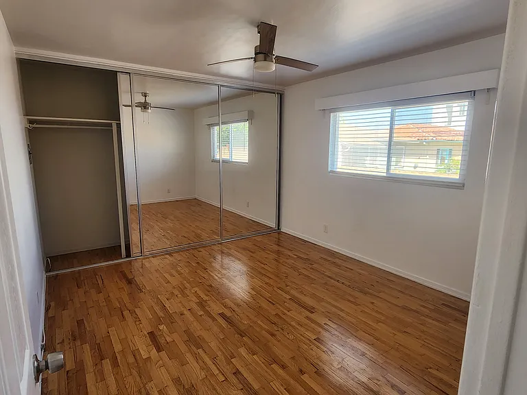 1025 Idaho Ave #9 — Photo 7