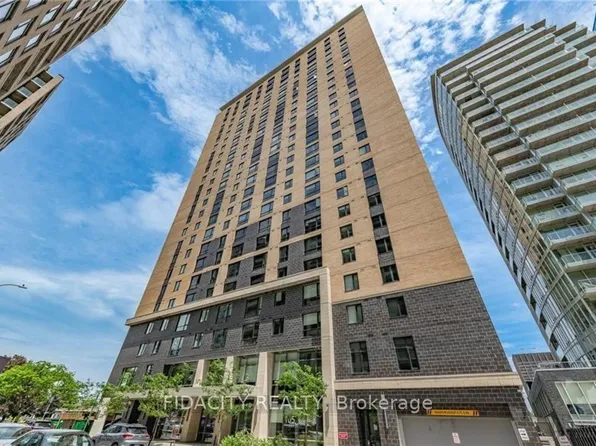 105 Champagne Ave S #2018, Ottawa, ON K1S 5E5
