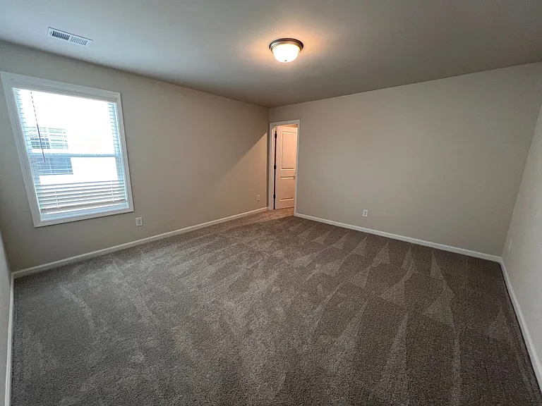 293 Mansell Park — Photo 32