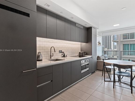 3rd image of 227 NE 2nd St #1507