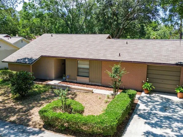 1910 Cedarbrooke Dr, Lutz, FL 33549