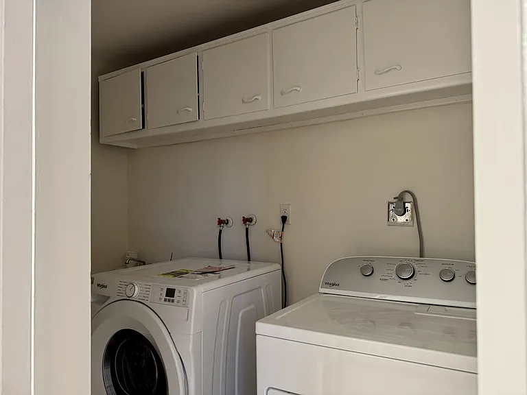 79 Priscilla St — Photo 15