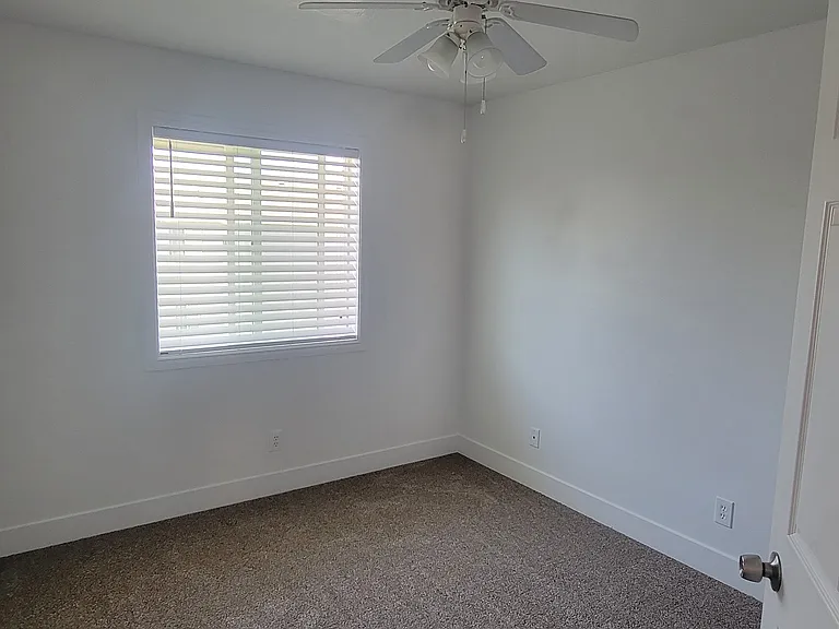 2515 Pumice Dr #4 — Photo 8