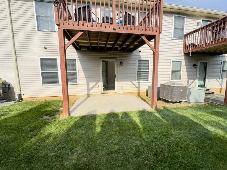 185 Lindfield Cir — Photo 21