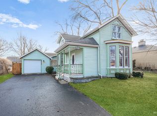 5213 Fairview Ave, Downers Grove, IL 60515