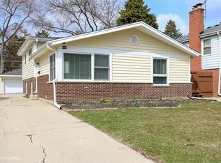 310 S Gibbons Ave, Arlington Heights, IL 60004