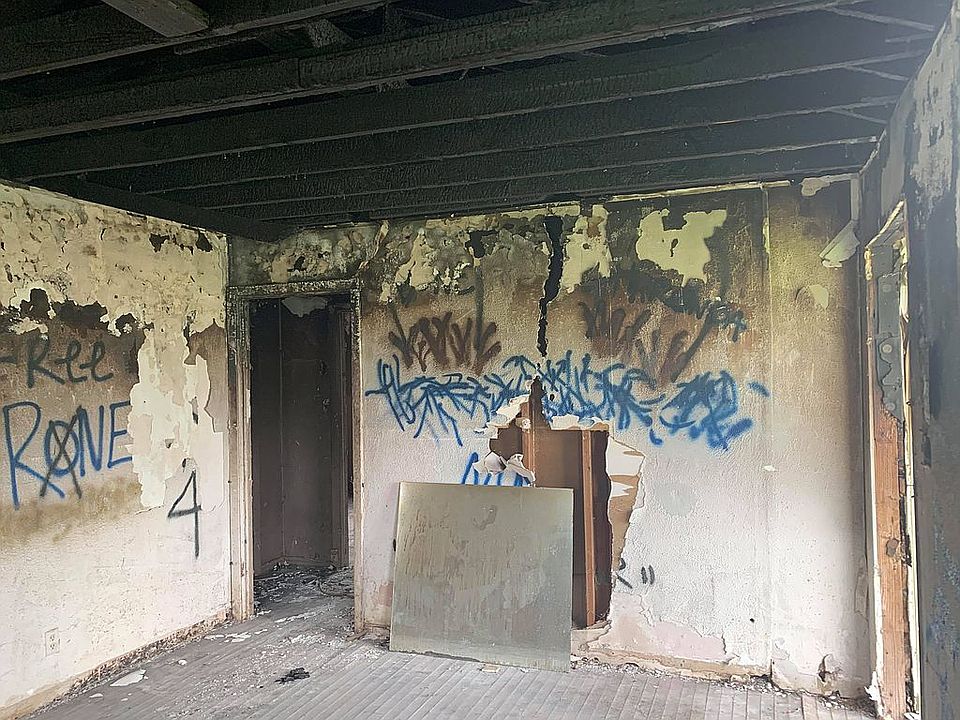 1st image of 117 Sycamore St