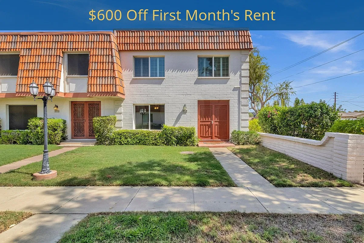 3 bed, 2.5 bath, 1608 sqft, $2,499 — Photo 1