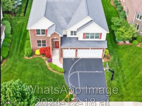4734 Burr Oak Ct, Palatine, IL 60067