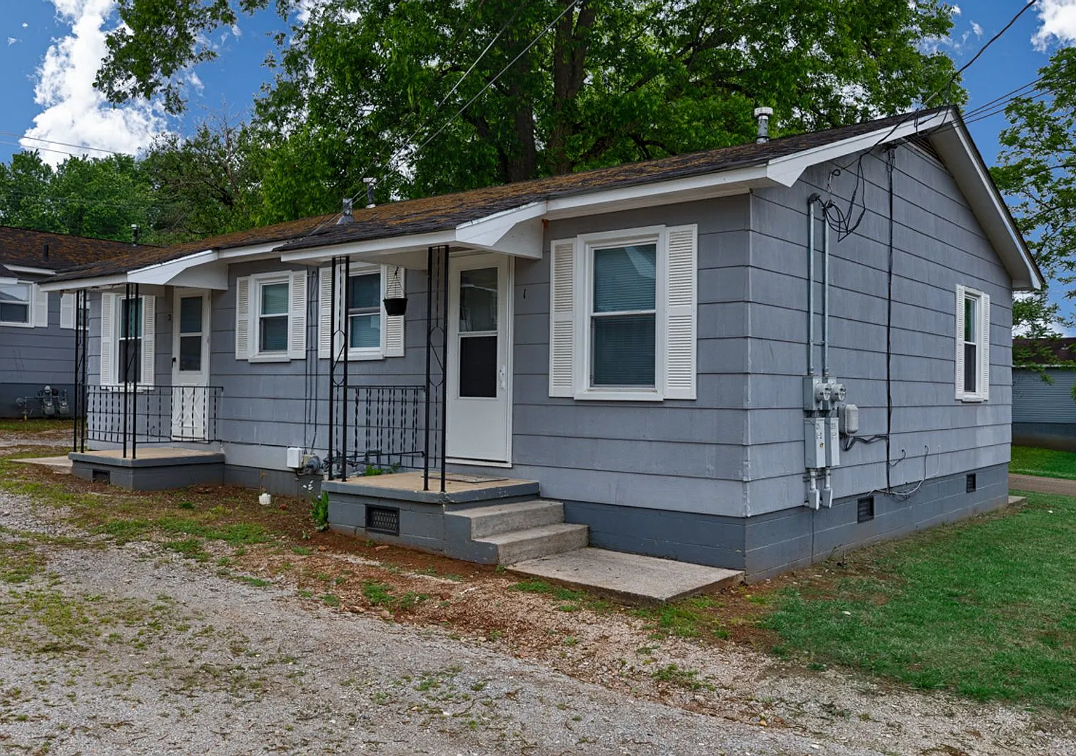 Under New Management - 1 Bedroom Apartment in Five Points — Photo 1