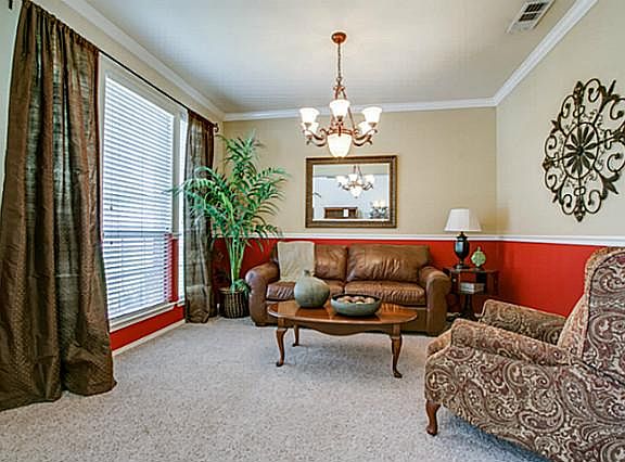 2nd image of 5528 Thornberry Dr