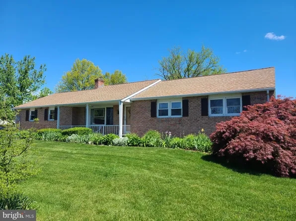 130 Onyx Ln, Gilbertsville, PA 19525
