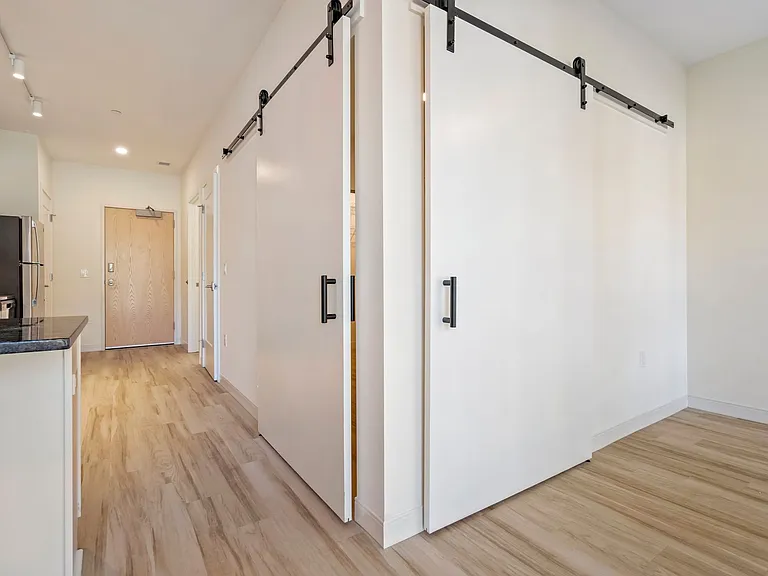 The Sandpiper Residences — Photo 23