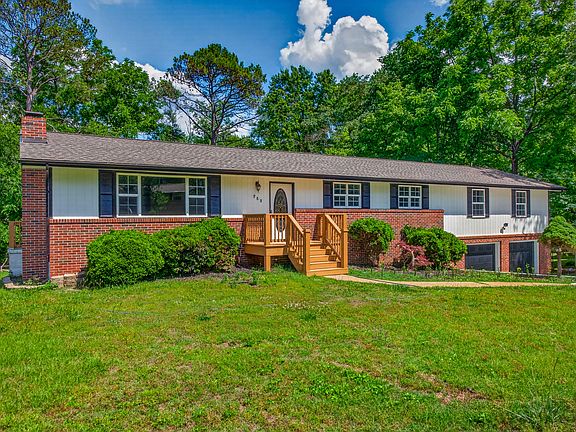 2nd image of 968 W Circle Dr