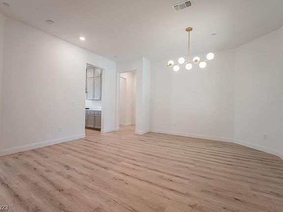 5th image of 200 Harris Peak St
