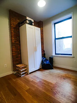 Rented by (Legacy) NY Quality Living Uptown | media 9