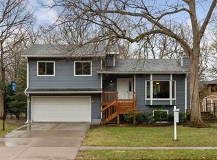 128 Canterbury Rd, Circle Pines, MN 55014