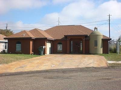 1st image of 2105 Cedro Dr