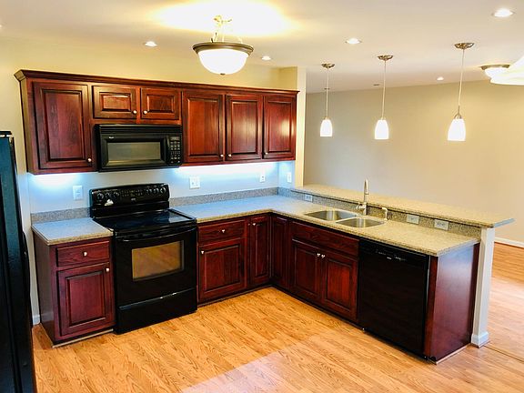 5th image of 1401 Butternut Dr