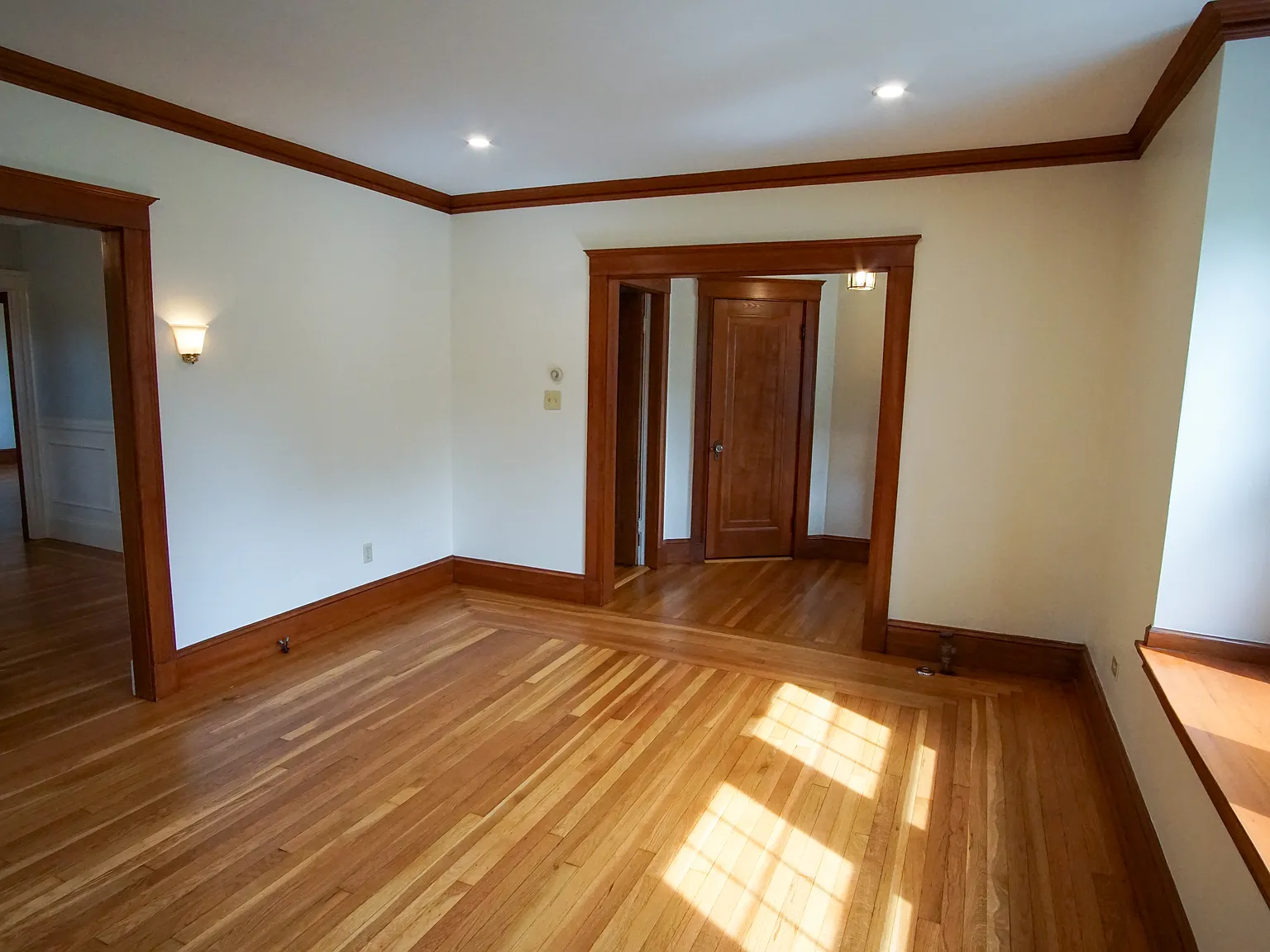 2 bed, 1230 sqft, $2,950 — Photo 3