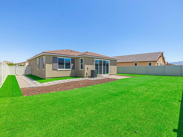 44149 Buckeye Ct — Photo 33