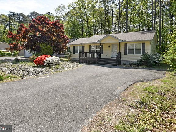 3rd image of 61 Abbyshire Rd