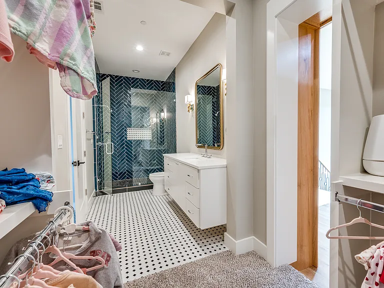 4215 Nashwood Ln — Photo 28