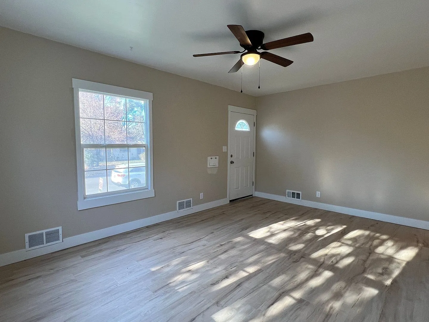 Super Clean Updated University Area Home — Photo 4