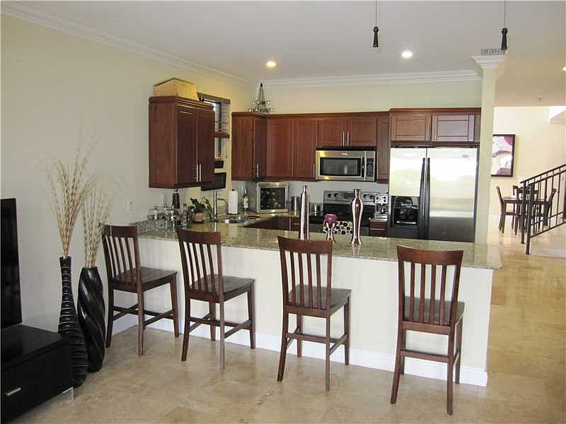 2nd image of 2763 SW 33rd Ave