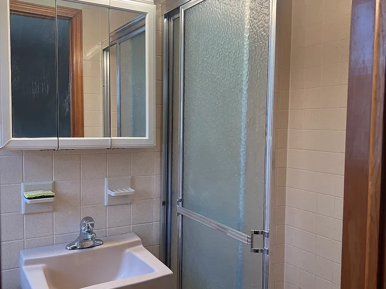 25 Diane Ct — Photo 12