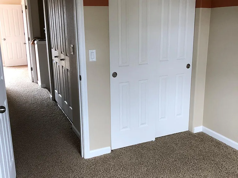 3rd floor - 3rd bedroom closet