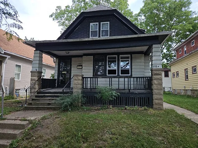2 bed, 839 sqft, $1,075 — Photo 1