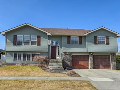 10715 N Arrowhead Dr, Spokane, WA, 99208