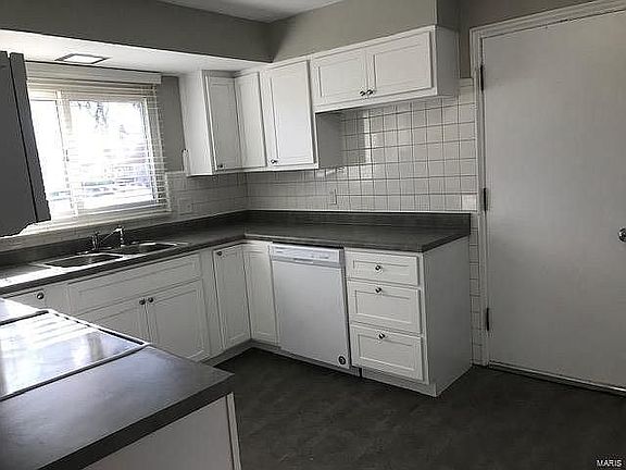 2nd image of 9508 Sontag Ln
