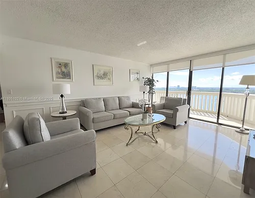 1000 W Island Blvd #2412 Photo 1