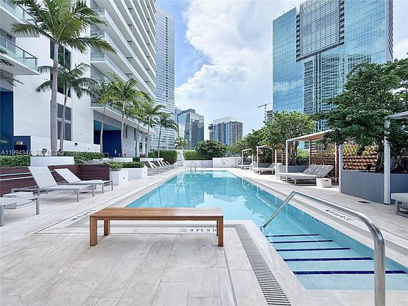 2nd image of 1300 Brickell Bay Dr #31