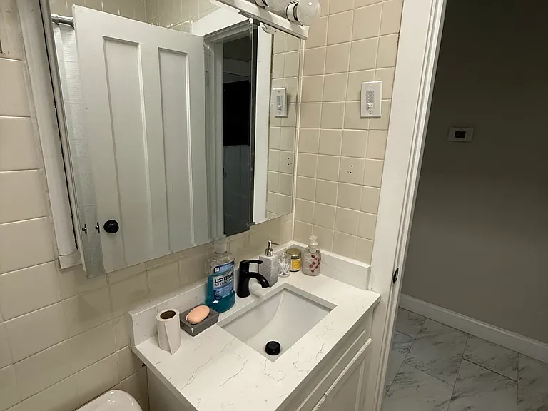 5711 N McVicker Ave #1 — Photo 8