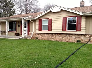 1704 16th Ave, Grafton, WI 53024